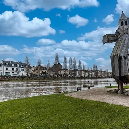 L'ilot Bleu Paradis * Melun