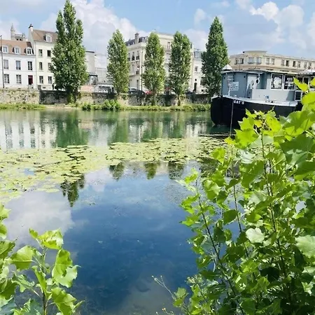 L'ilot Bleu Paradis Apartment Melun